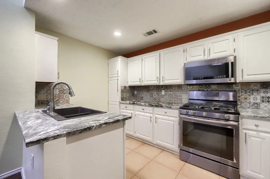 507 Briarcliff Drive Garland TX 75043