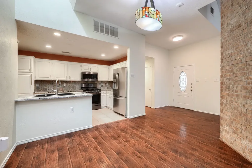 507 Briarcliff Drive Garland TX 75043