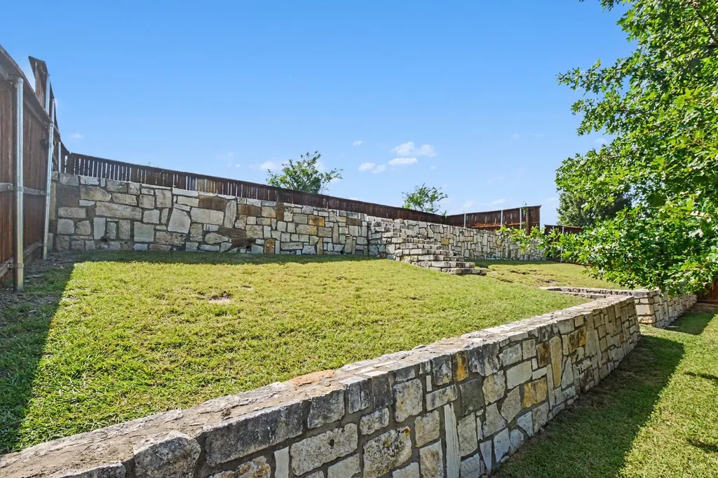 231 Orbit Drive Lavon TX 75166