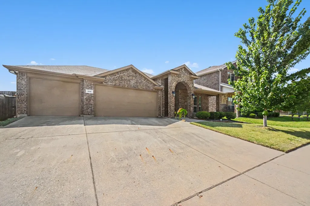 231 Orbit Drive Lavon TX 75166