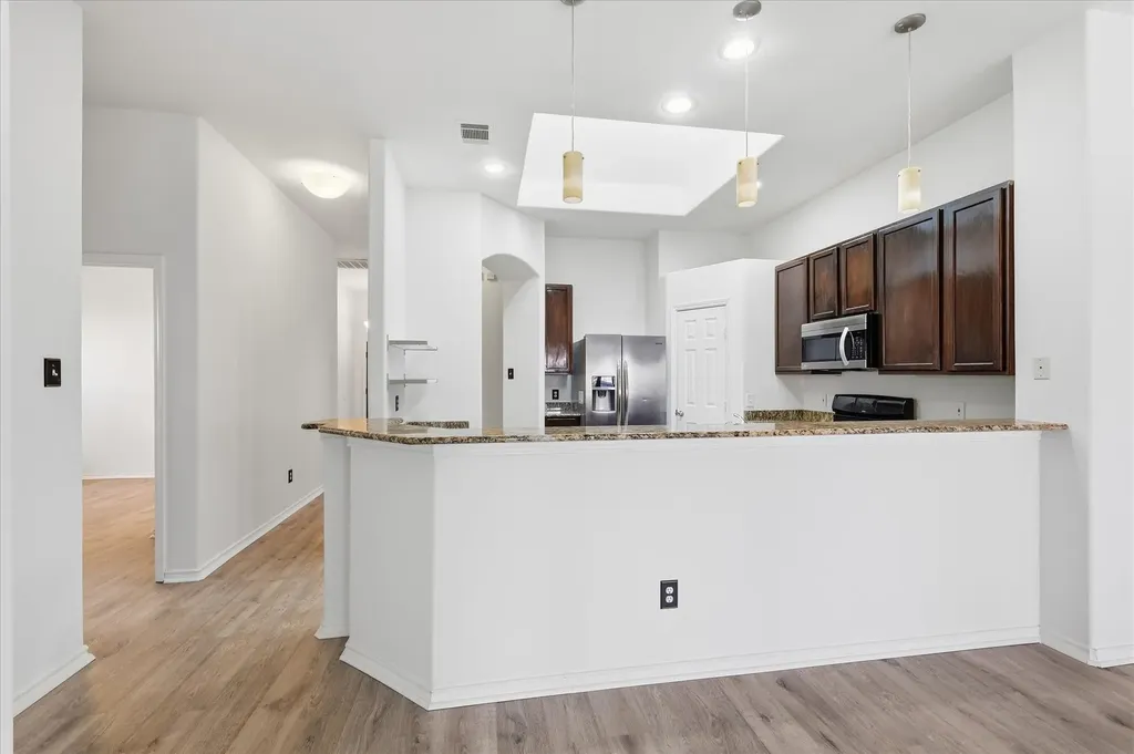 5625 Overland Drive The Colony TX 75056