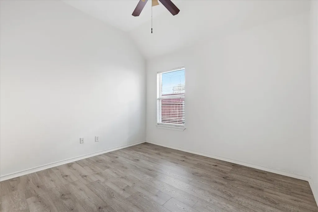 5625 Overland Drive The Colony TX 75056