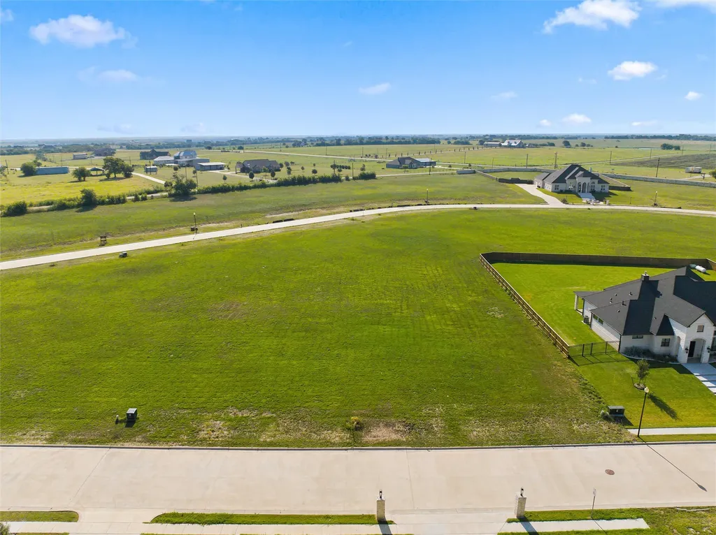126 Iris Street Lorena TX 76655