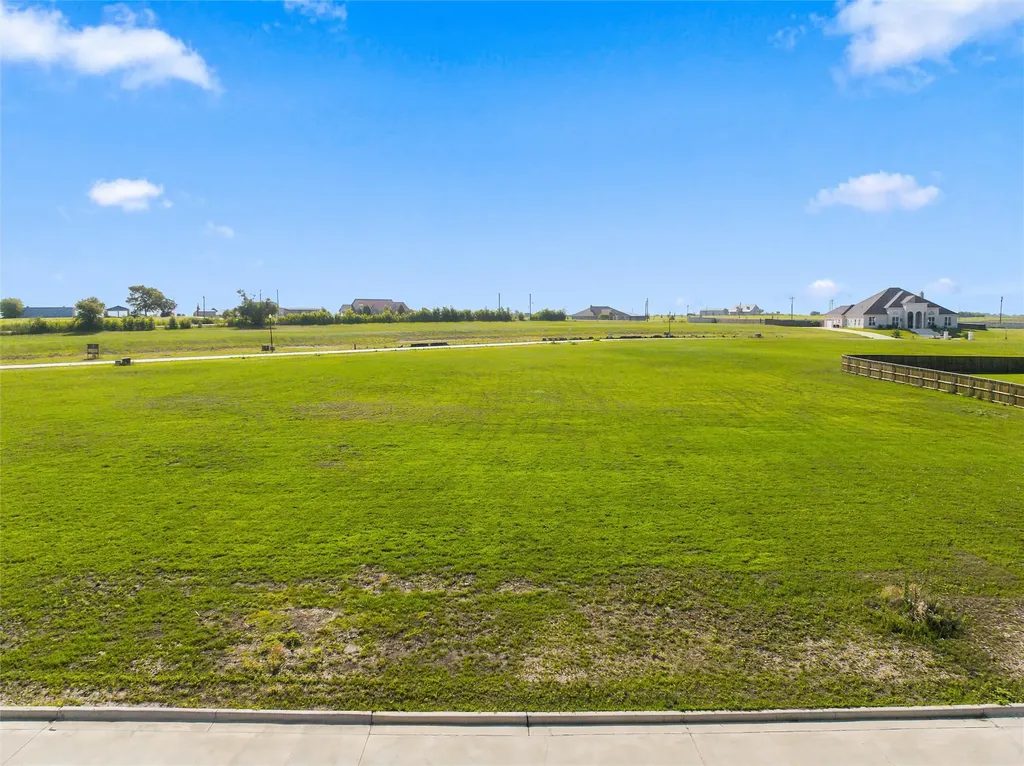 126 Iris Street Lorena TX 76655