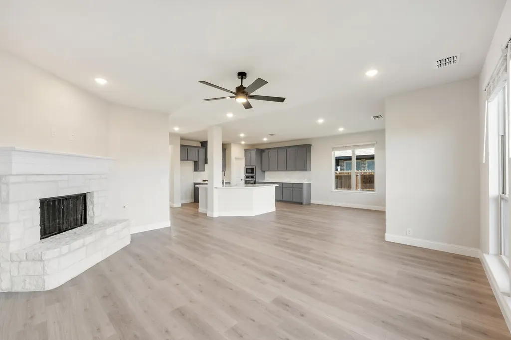 1024 River Oaks Drive Godley TX 76044