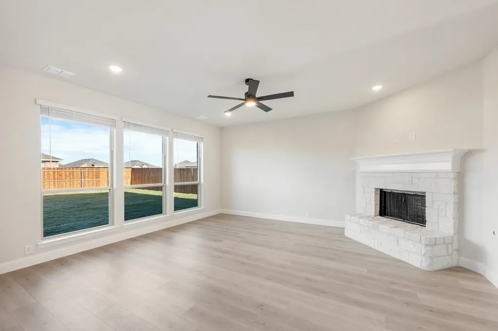 1024 River Oaks Drive Godley TX 76044