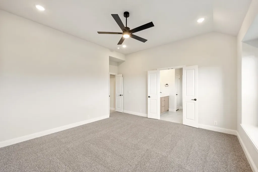 1024 River Oaks Drive Godley TX 76044