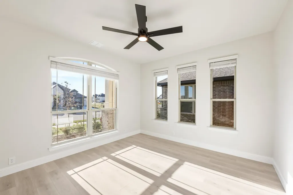 1024 River Oaks Drive Godley TX 76044