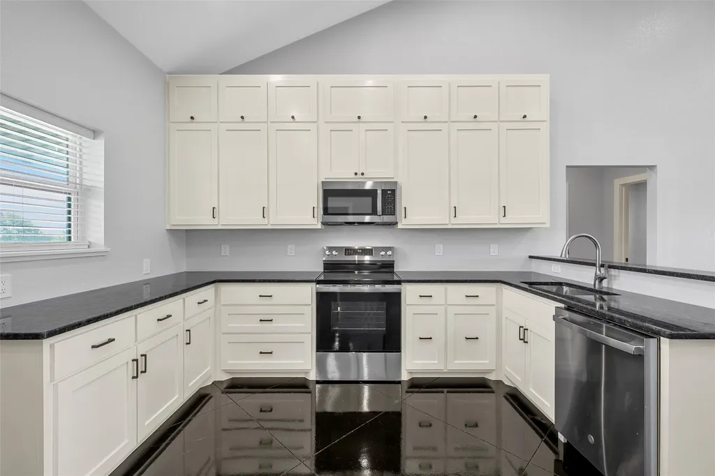 611 Talbert Ranch Road China Spring TX 76633