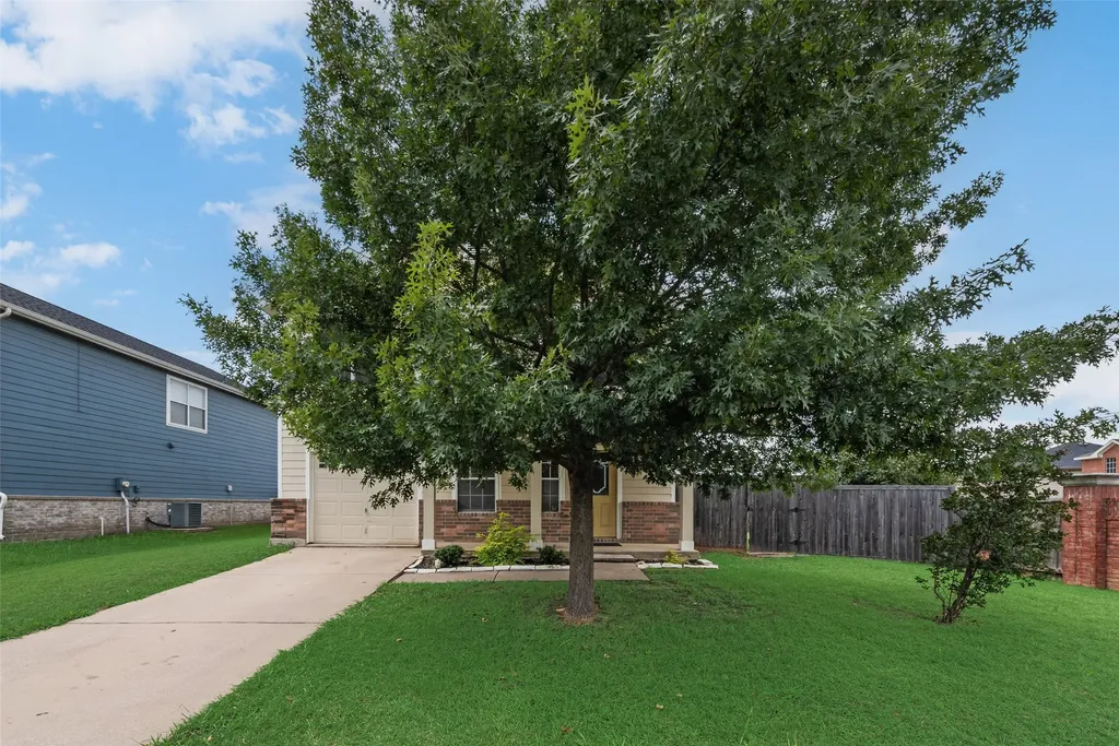 124 Independence Avenue Venus TX 76084