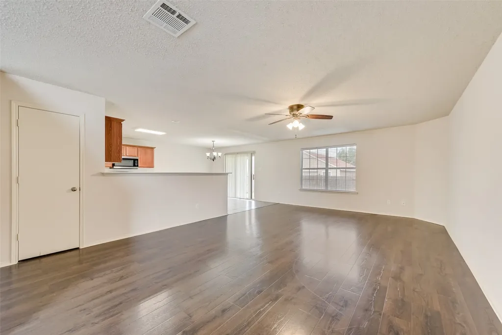 124 Independence Avenue Venus TX 76084