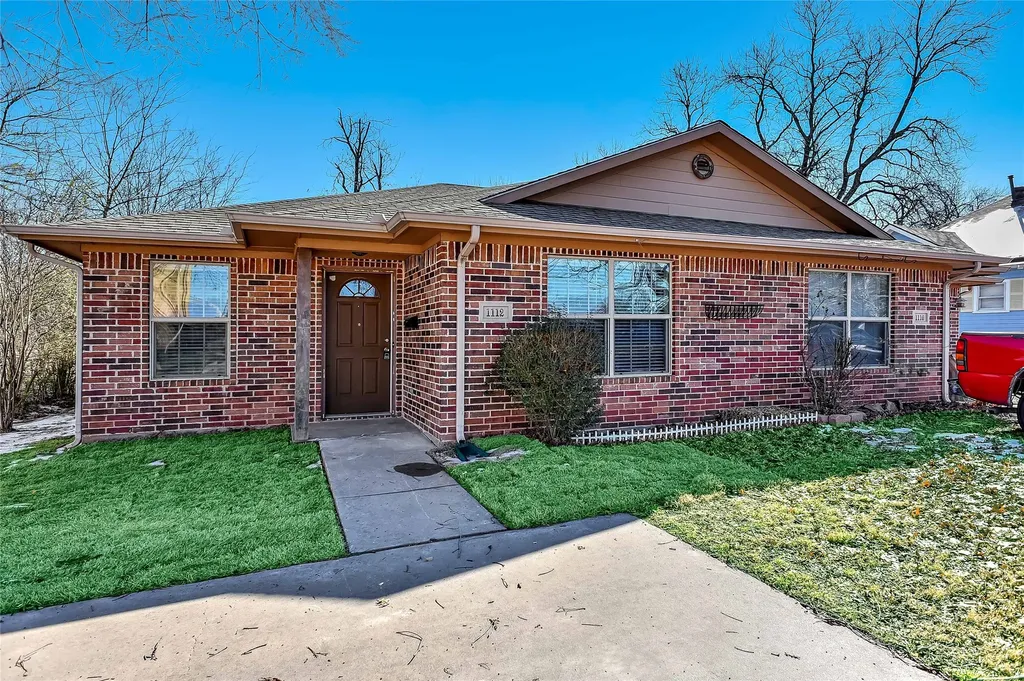 1110-1112 N Main Street Bonham TX 75418