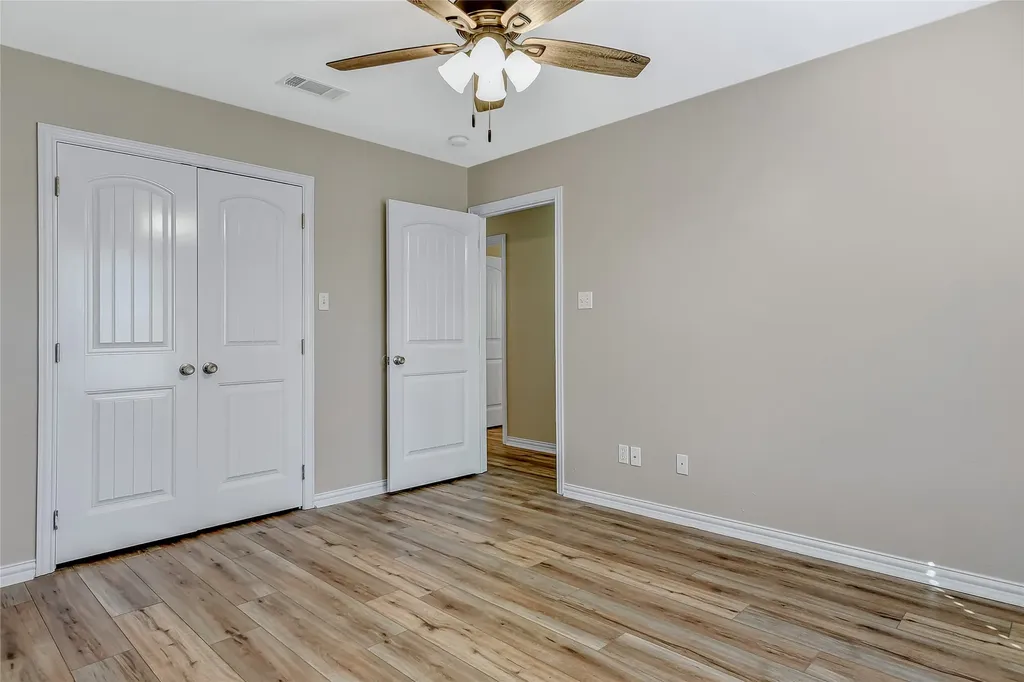 1110-1112 N Main Street Bonham TX 75418