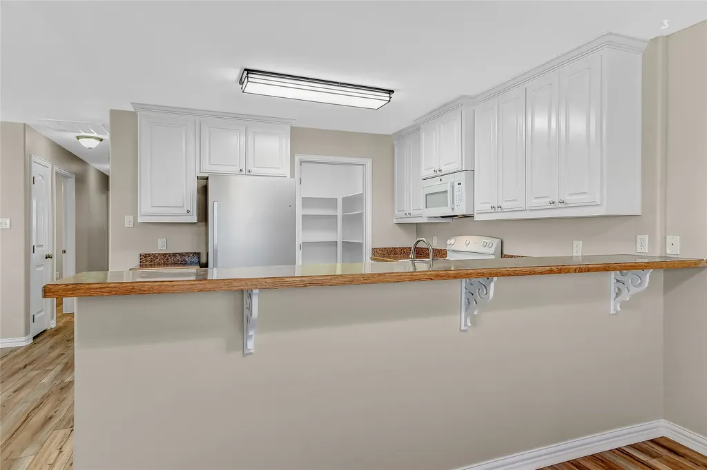 1110-1112 N Main Street Bonham TX 75418