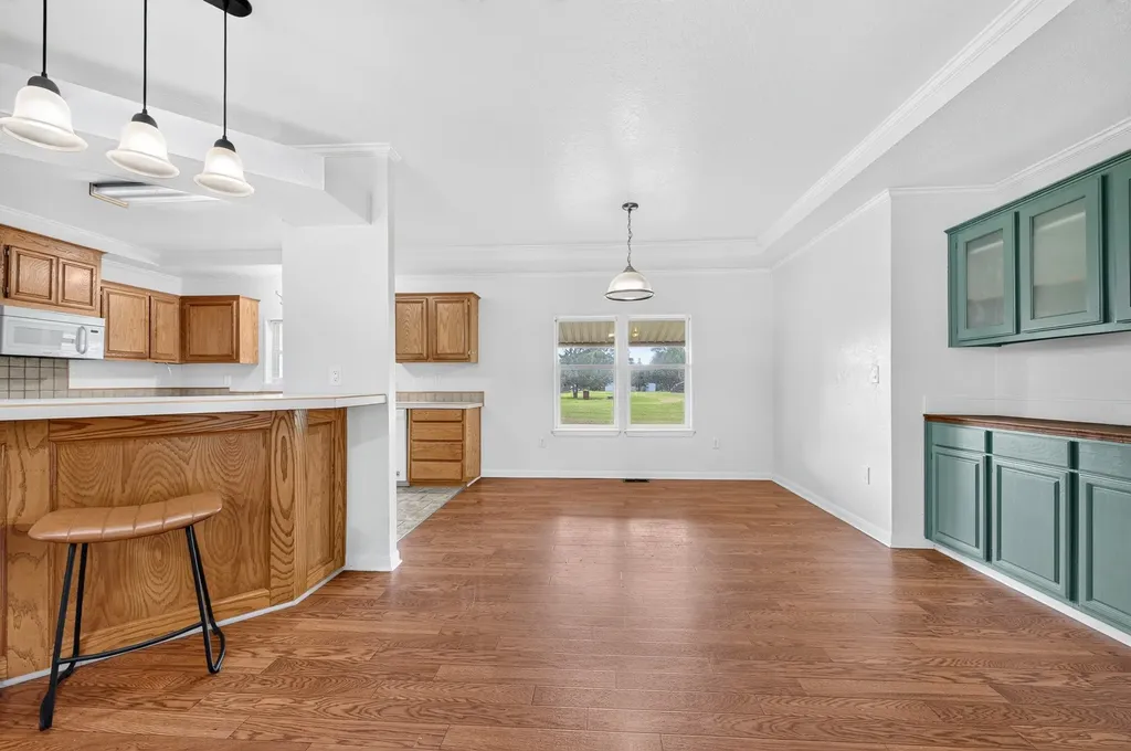 923 County Road 2415 Honey Grove TX 75446