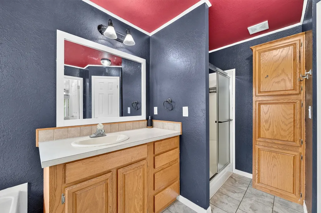 923 County Road 2415 Honey Grove TX 75446