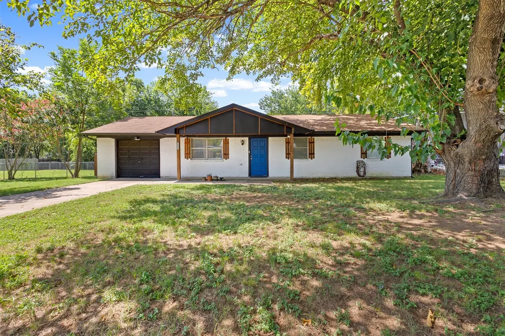 6204 Creek Crossing Road Alvarado TX 76009