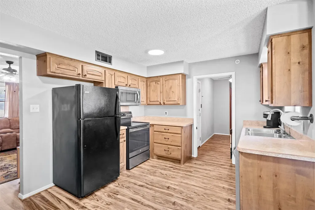 6204 Creek Crossing Road Alvarado TX 76009