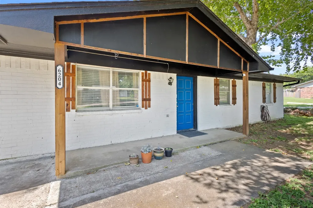 6204 Creek Crossing Road Alvarado TX 76009
