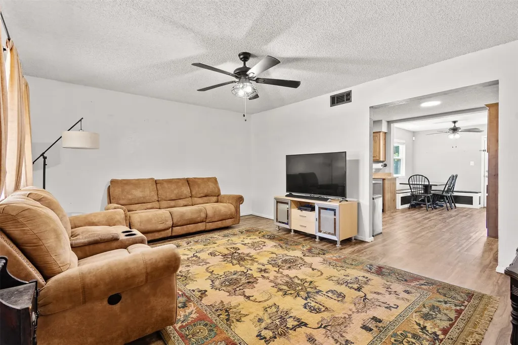 6204 Creek Crossing Road Alvarado TX 76009