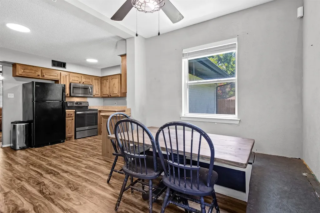 6204 Creek Crossing Road Alvarado TX 76009
