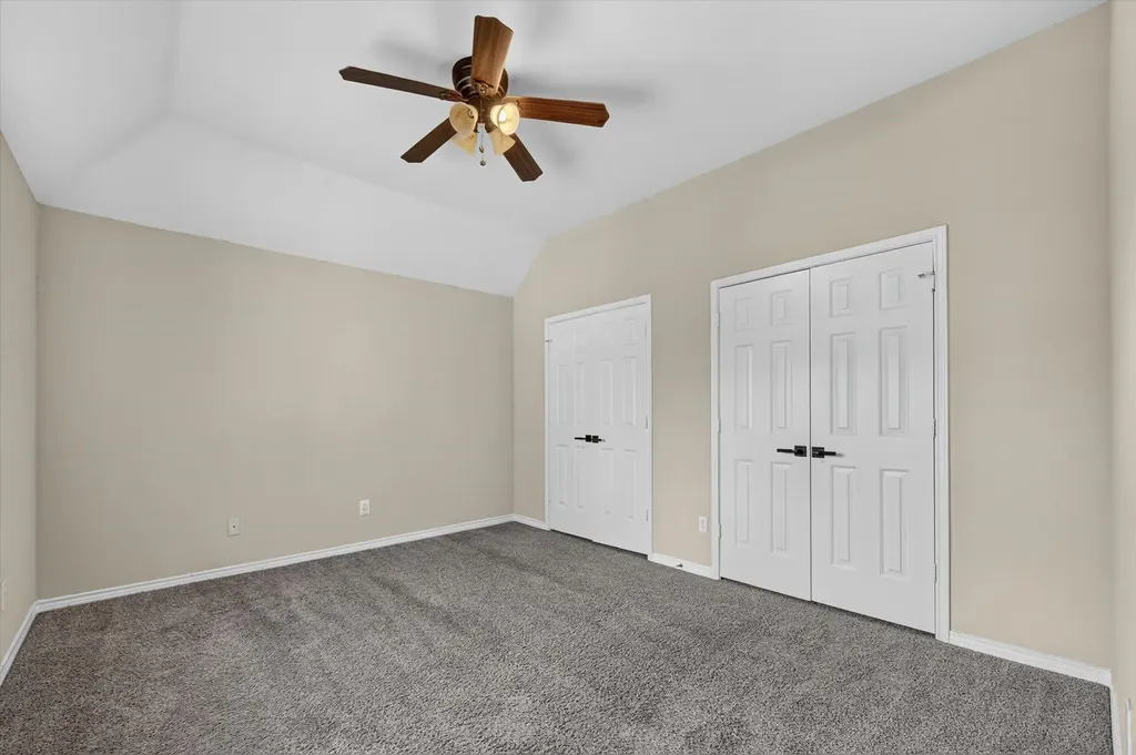 400 Breakers Point Court Irving TX 75063