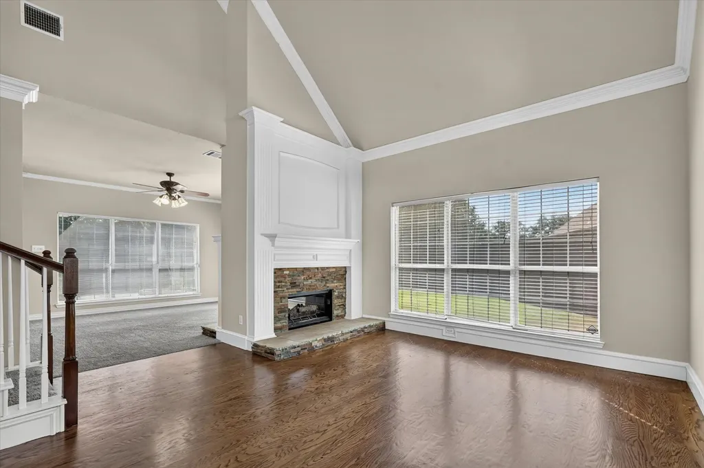 400 Breakers Point Court Irving TX 75063