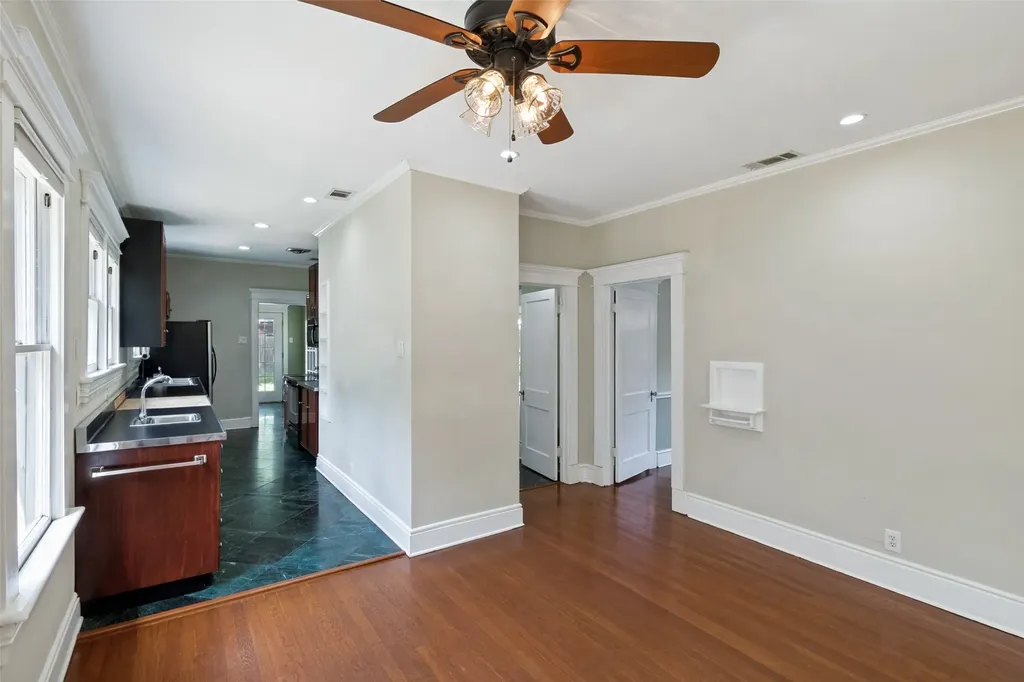 518 Cordova Street Dallas TX 75223