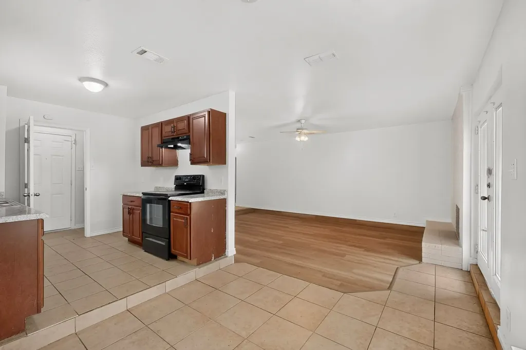 5620 Norris Street Fort Worth TX 76119