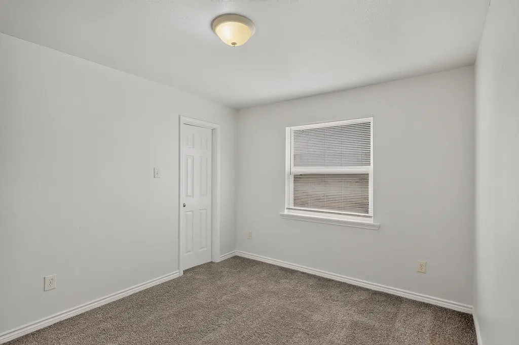 5620 Norris Street Fort Worth TX 76119
