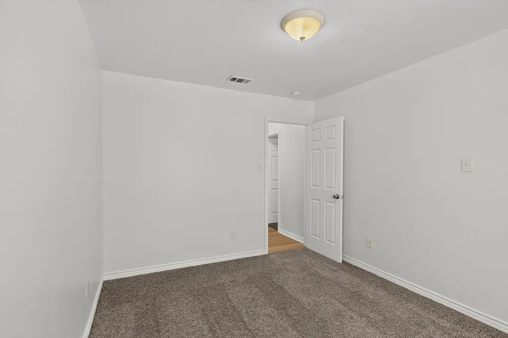 5620 Norris Street Fort Worth TX 76119