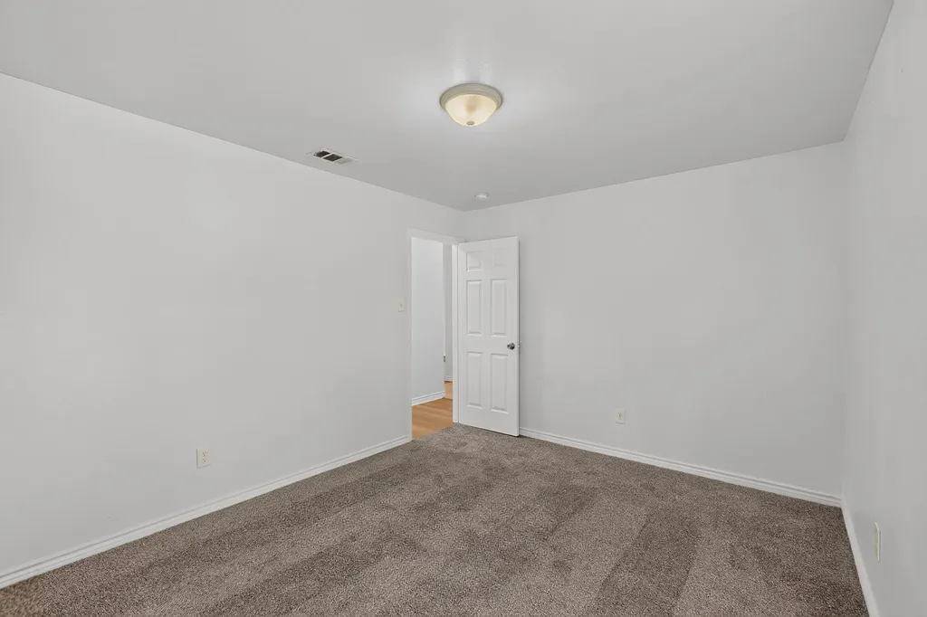 5620 Norris Street Fort Worth TX 76119