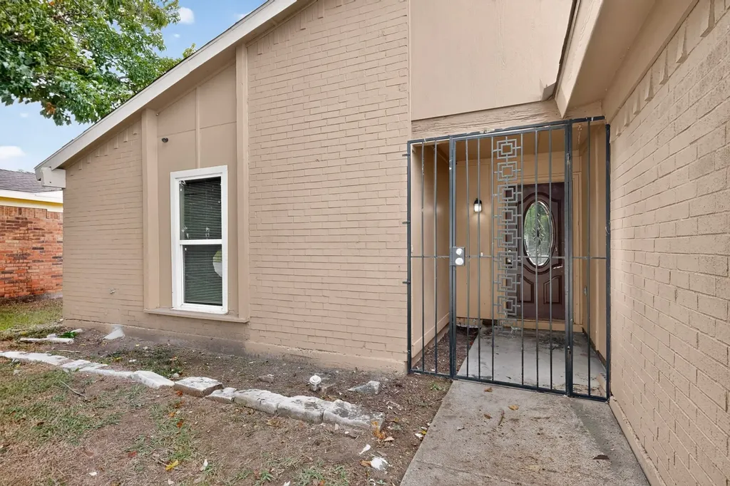 5620 Norris Street Fort Worth TX 76119