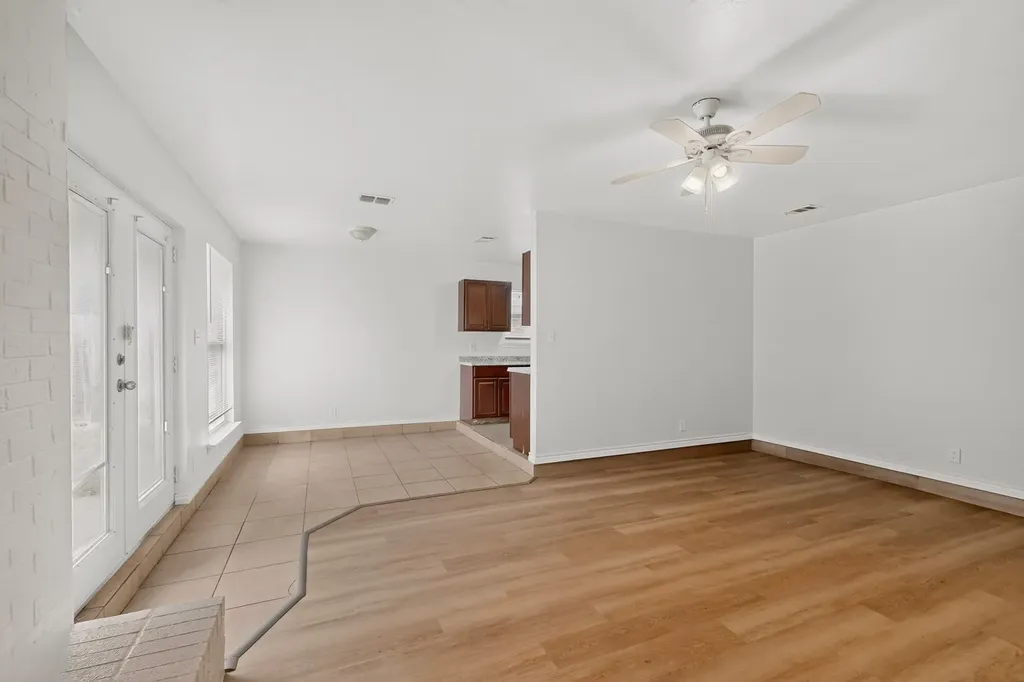 5620 Norris Street Fort Worth TX 76119
