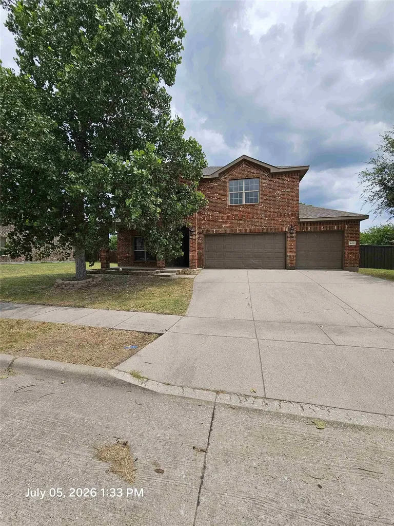 200 Burnett Drive Lavon TX 75166
