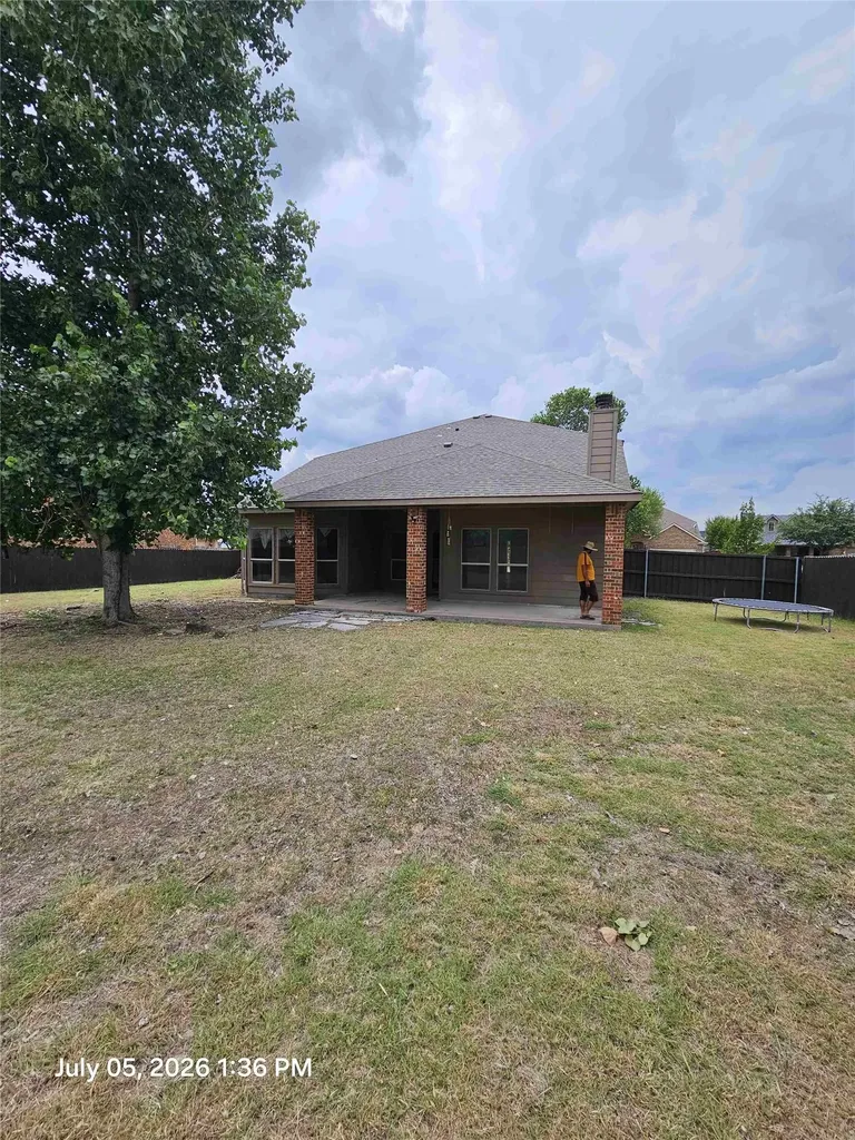 200 Burnett Drive Lavon TX 75166