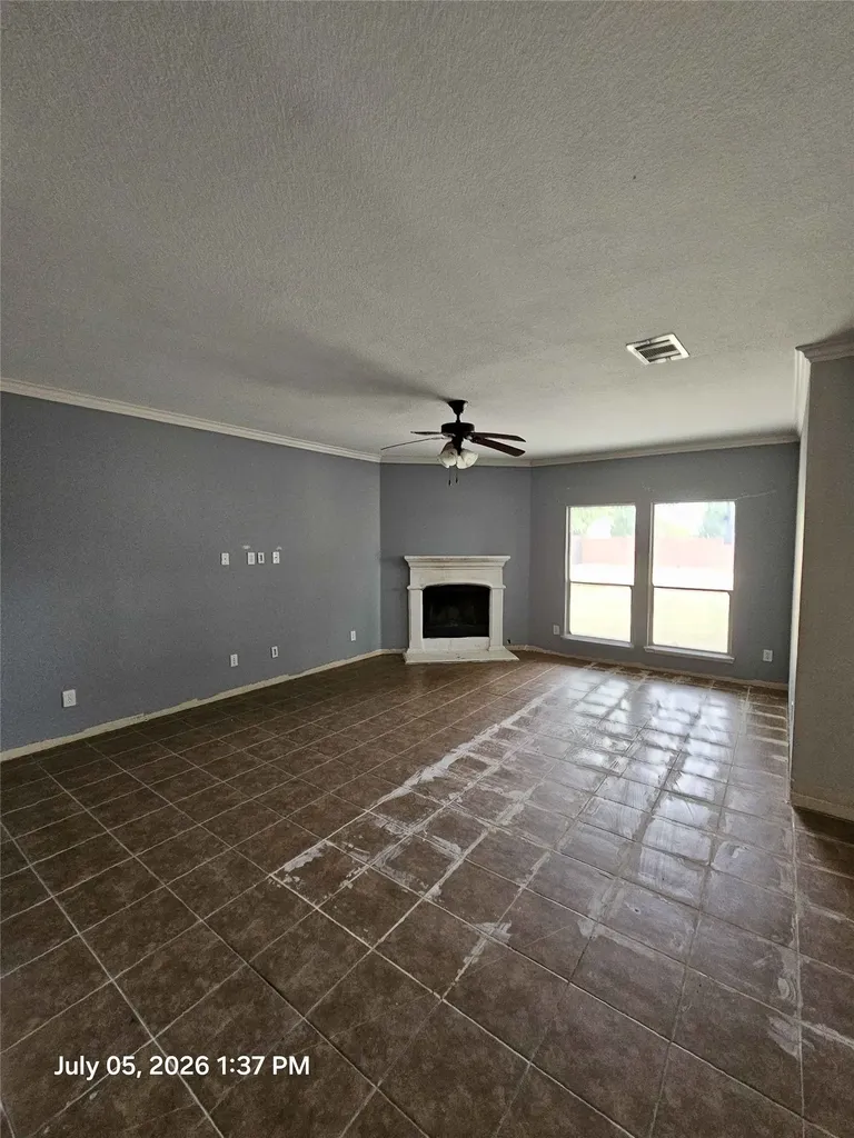 200 Burnett Drive Lavon TX 75166