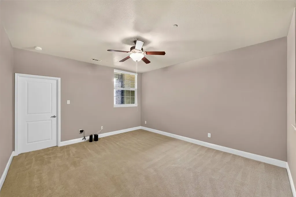 8607 Calvin Road Irving TX 75063