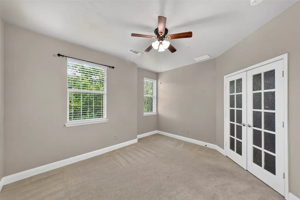 8607 Calvin Road Irving TX 75063