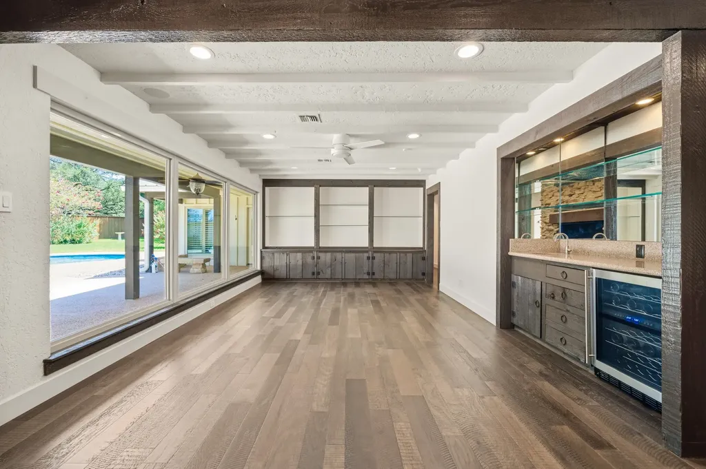 214 Oak Creek Circle Mcgregor TX 76657