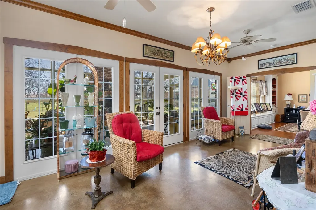 9001 Sawgrass Court Granbury TX 76049
