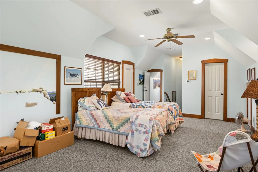 9001 Sawgrass Court Granbury TX 76049