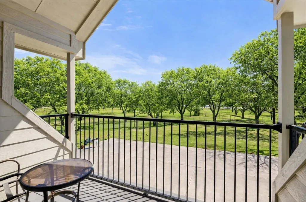 9001 Sawgrass Court Granbury TX 76049