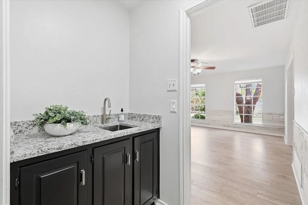 1614 Crested Butte Drive Lewisville TX 75077