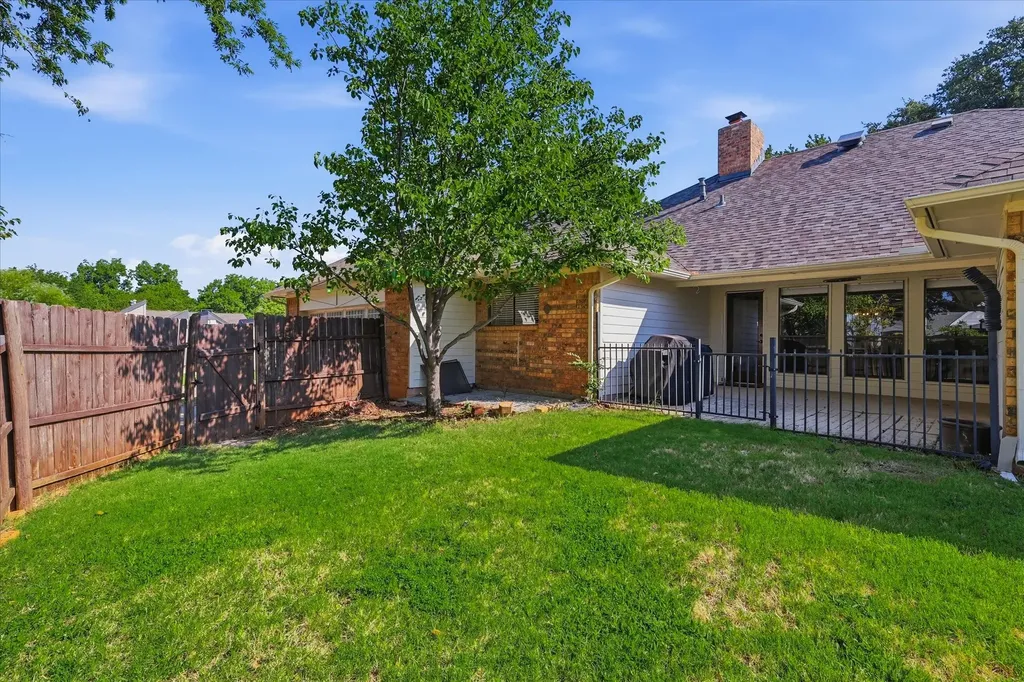 1614 Crested Butte Drive Lewisville TX 75077