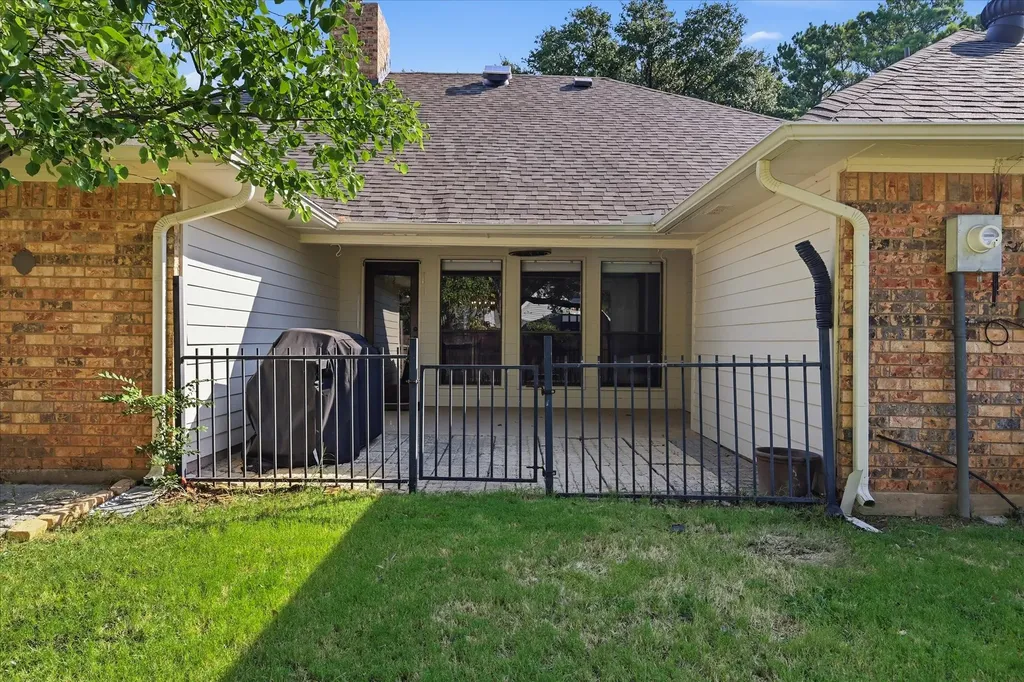 1614 Crested Butte Drive Lewisville TX 75077