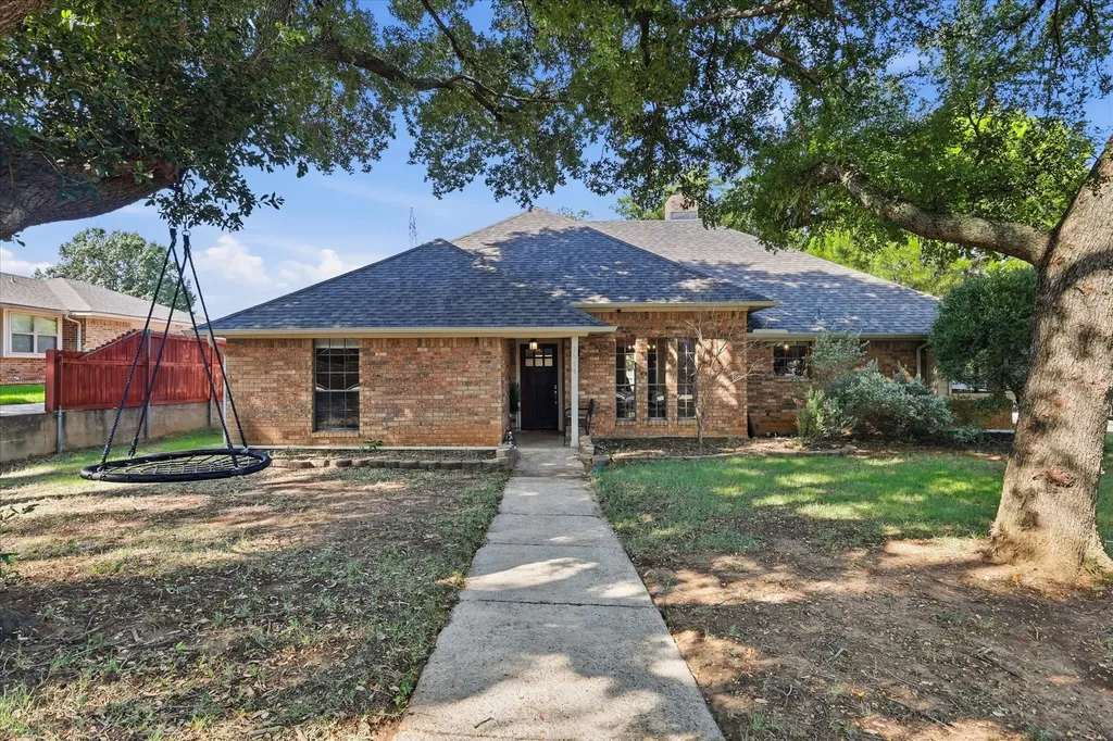 1614 Crested Butte Drive Lewisville TX 75077