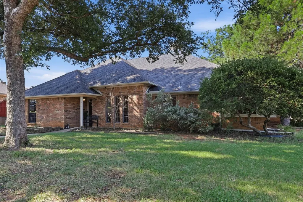 1614 Crested Butte Drive Lewisville TX 75077