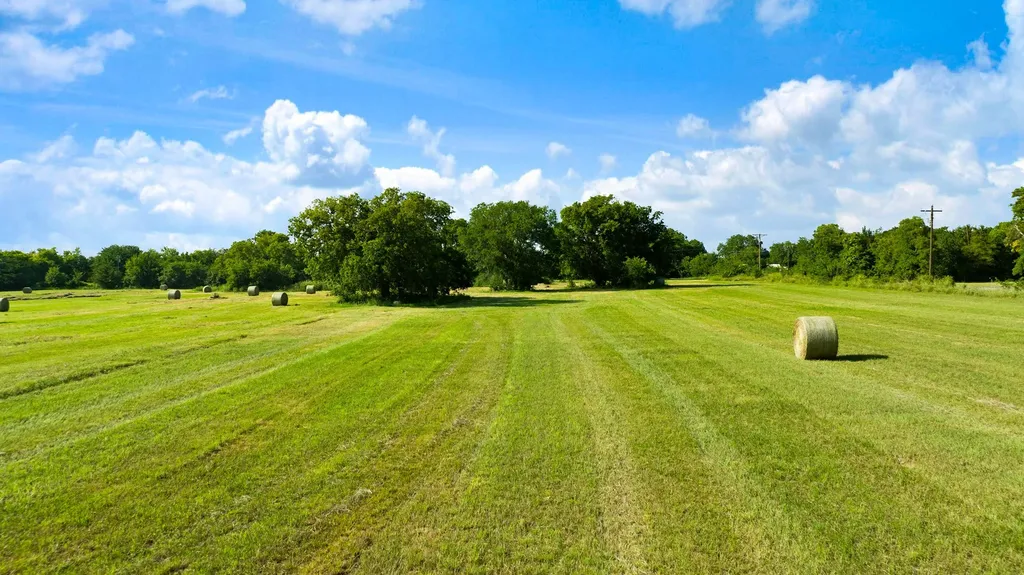 Tbd Fm 100 Honey Grove TX 75446
