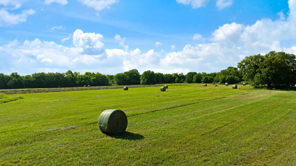 Tbd Fm 100 Honey Grove TX 75446